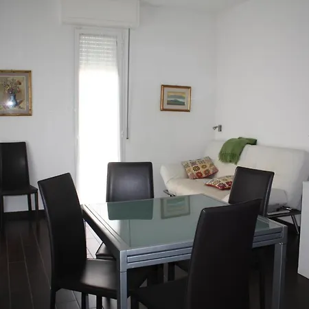 Aurora Centro רימיני